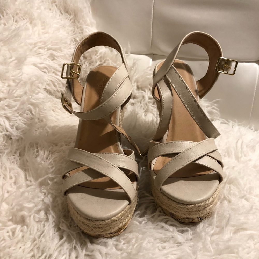 platform sandals never worn